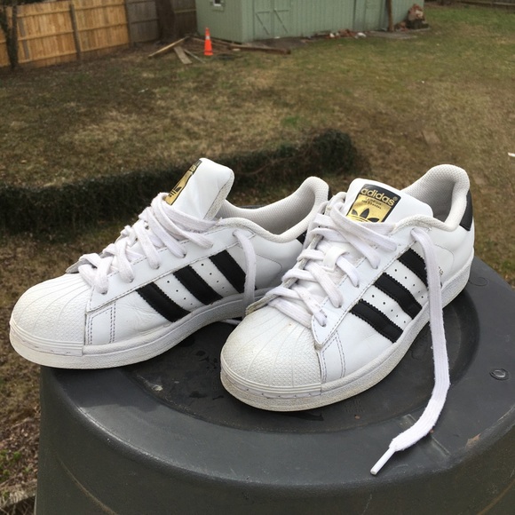 Adidas Classic Superstars - Picture 4 of 8